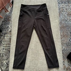 CVG Black Capris
